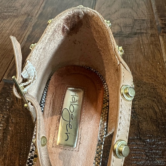 Halogen Olson Snakeskin Gold Studded Pointed Flat Size 7.5 - Picture 6 of 9